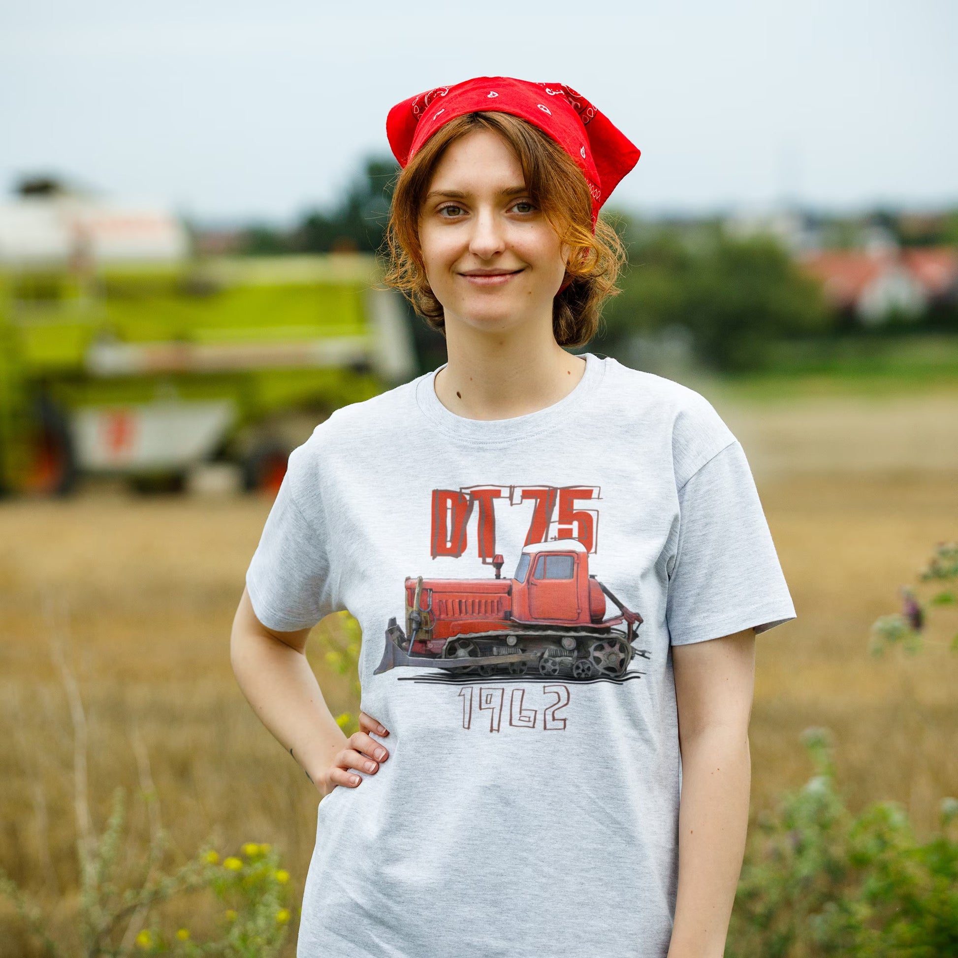 DT-75 — koszulka