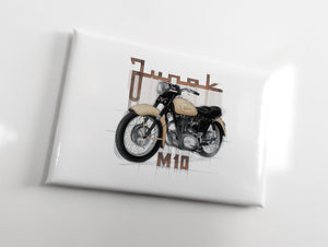 Junak M10 — magnes