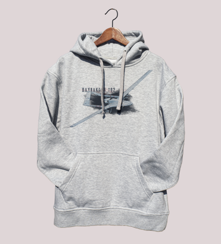 BAYRAKTAR_NORMALNY_czysta bluza.png